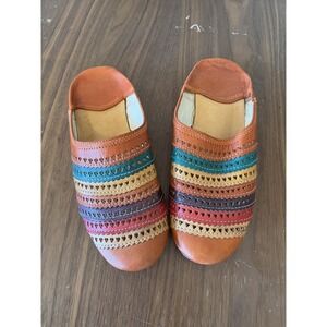 Vrai-Cuir A-Kassimi tooled leather Rainbow Colorful moccasin slipper 8.5 Hearts